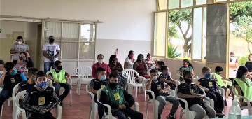 Instituto Futebol de Rua traz atividades esportivas e pedagógicas para Avaré