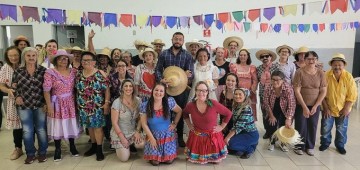 Festa junina reúne público do CRAS e do Centro de Convivência do Idoso