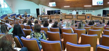 Conferência municipal debate políticas públicas de Assistência Social