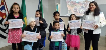 Alunos são premiados em projeto sobre independência do Brasil