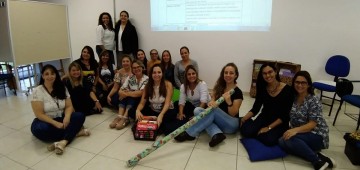 Comissão visita projeto de leitura para bebês em Sorocaba