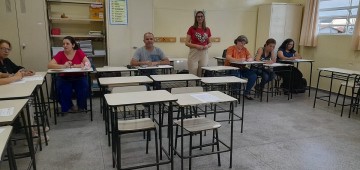 Oficina pedagógica capacita professores de escolas municipais