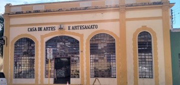 Casa de Artes e Artesanato anuncia retorno dos cursos presenciais